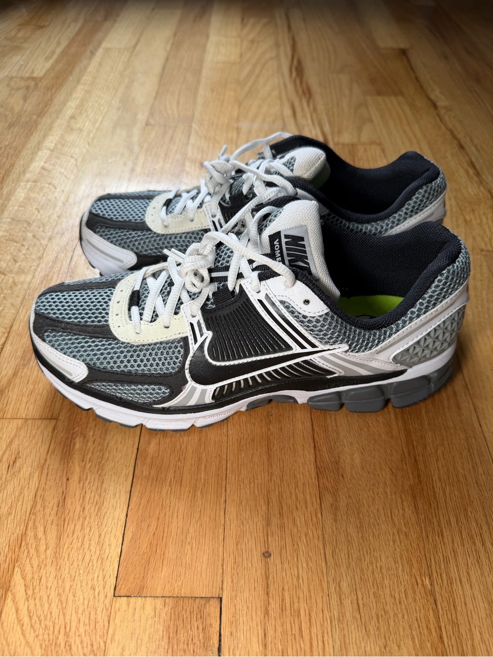 Men’s Nike Vomero Sneakers